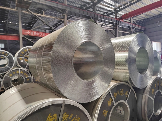 6m Length Customized Embossing Mild Carbon Checkered Steel Plate/Sheet for Container and Boiler Applications