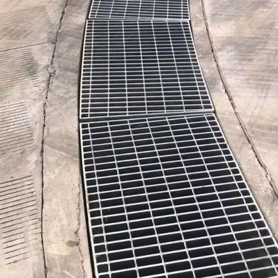 Customized Hot Dip Galvanized Steel Grating Gutter Cover Plate for Mine Field
