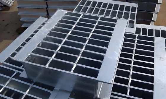Silver Galvanized Steel Mezzanine Flooring Bar Grating with ISO9001 Certification