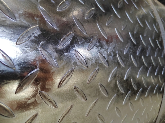Customizable 40g/m2 Zinc Layer Galvanized Pattern Steel Plate with Customizable Size