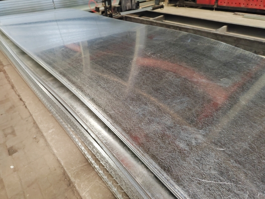 Non-oiled 2.75*1500mm Galvanized Steel Sheet Custom Size Shipped Worldwide Mid Hardness
